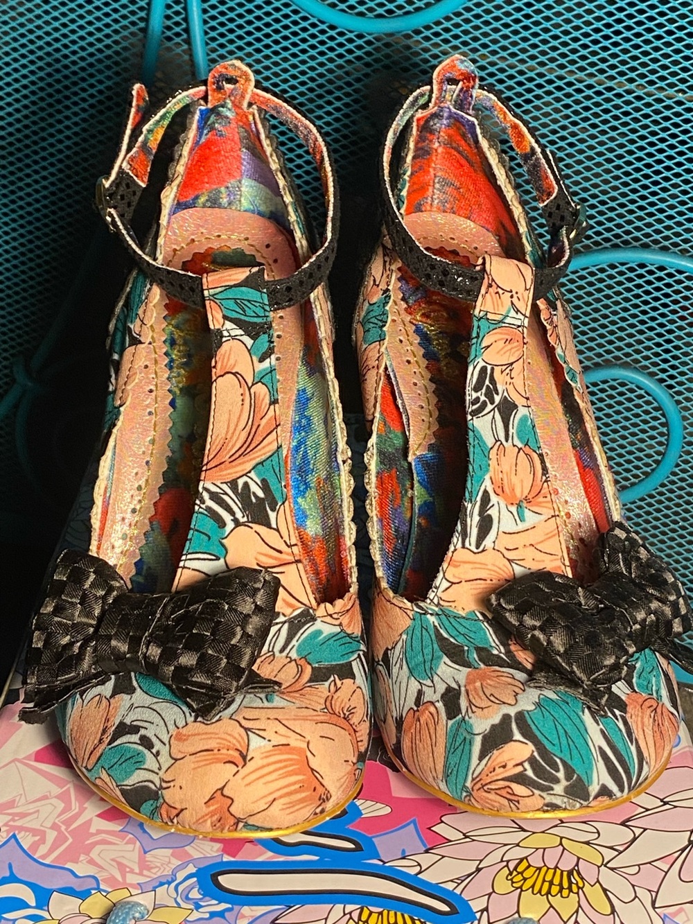 Irregular Choice BLOXY T strap Mary Jane’s, floral,black with bows,in box, 9 - Picture 11 of 13